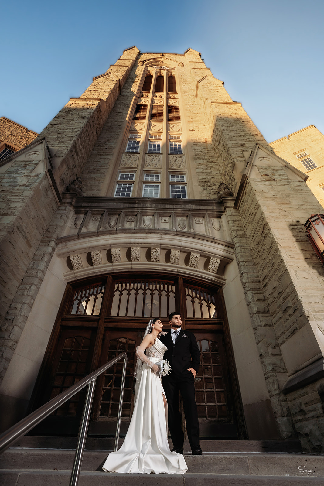 Relaxed post wedding photoshoot at Western University London Ontario by Soge Photography